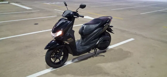 Vendo Sooter Yamaha Fluo.
