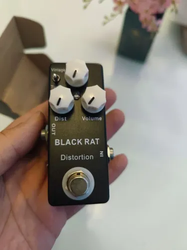 Pedal Distorção Black Rat Mosky guitarra
