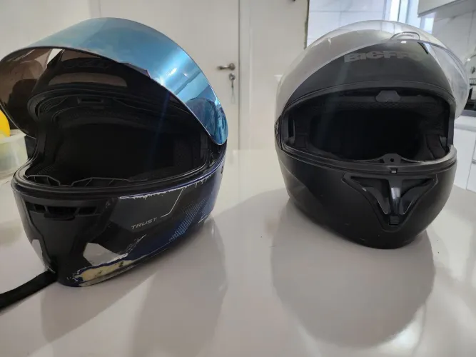 Vendo capacete X11 e BIEFFE.