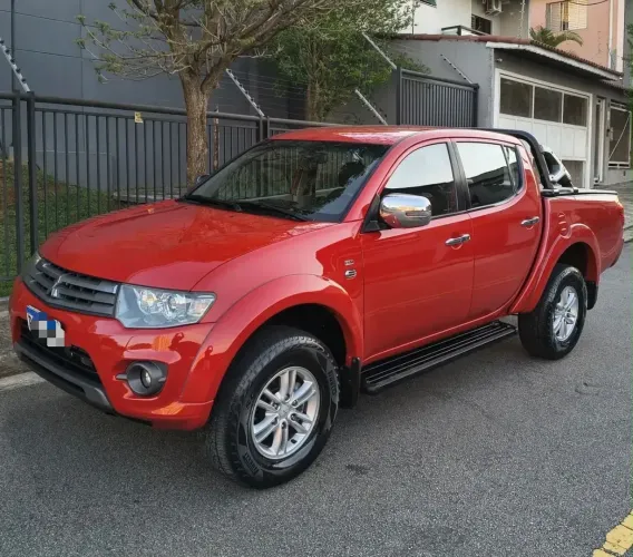 Mitsubishi L200 Triton HPE 3.2 CD TB Int.diesel AUT 2015
