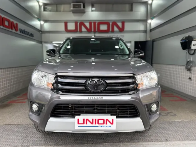 Toyota Hilux CD SRV 4X4 2.7 Flex 16V Aut. 2017