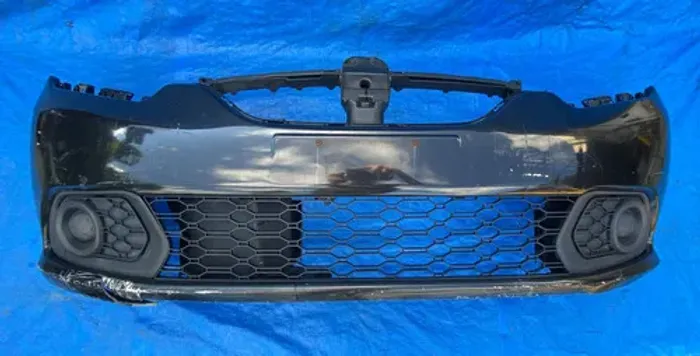 Parachoque Dianteiro Sandero 2014 15 16 17 2018 / Detalhe Preto