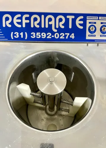 Máquina de sorvete e açaí Refriarte