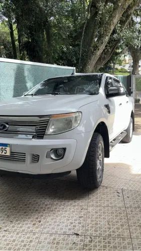Ford Ranger XLT 2.5 16V 4X2 CD Flex 2014