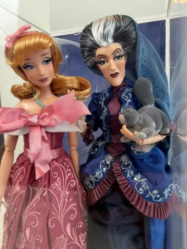 CINDERELLA E LADY TREMAINE DISNEY STORE FAIRYTALE DESIGNER COLLECTION EDICAO LIMITADA