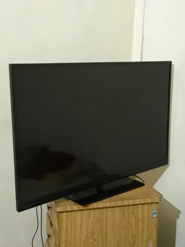 Vendo TV Phillips LED Full HD 48/50