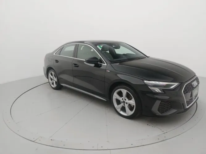 Audi A3 Sedan S-line 2.0 TFSI S-tronic 2024