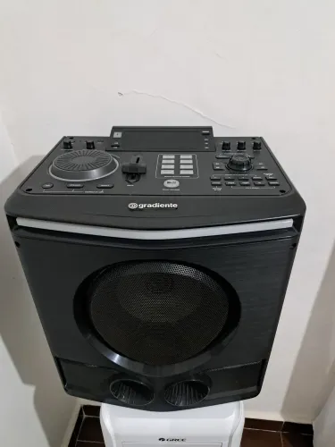Caixa gradiente com microfone jbl