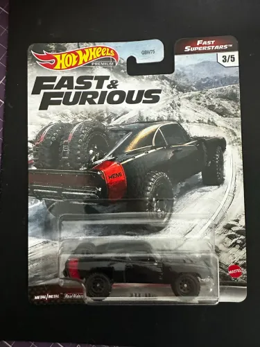 Hot Wheels Premium 70 Dodge Charger - Velozes & Furiosos