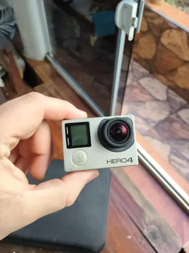 Go Pro Hero 4 Black + Kit de acessórios 