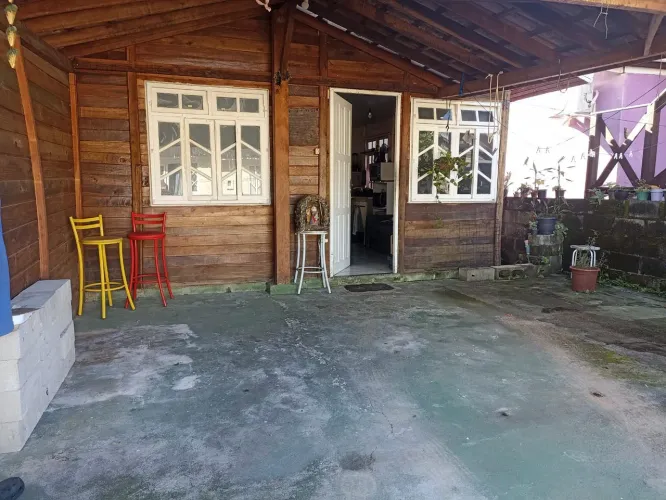 Vendo ou troco casa quitada