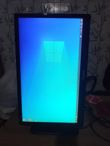 Monitor Lenovo 23 polegadas