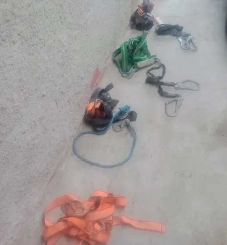 Cinto de segurança paraquedista