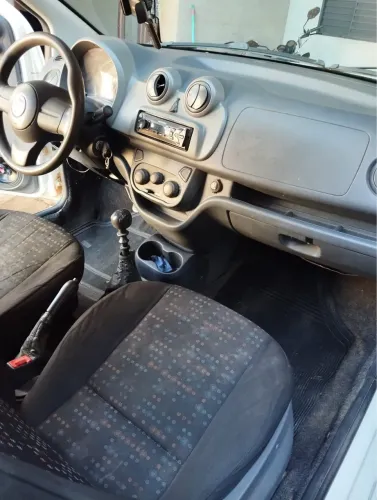 Fiat Uno Vivace/rua 1.0 EVO Fire Flex 8V 5P 2013