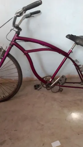 Vendo quadro de bicicleta de 200 reais por 100 reais pra sai logo