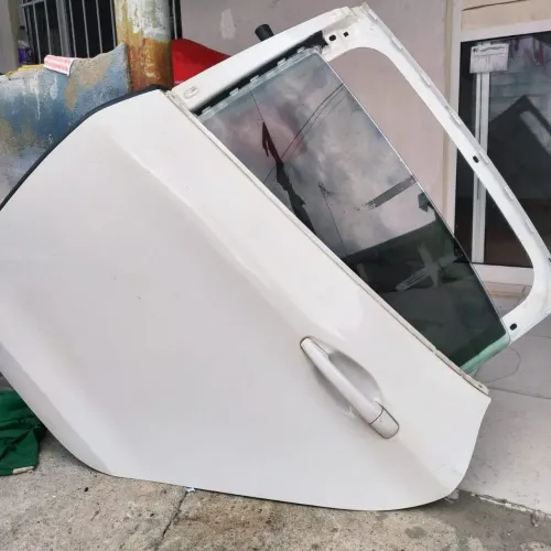 Vendo Peças do Carro Peugeot 208 1.2 Ano 2019 Portas do Carro Peugeot* Cada uma *800