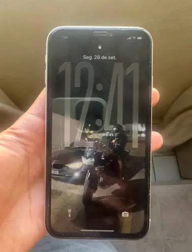 iPhone 11
