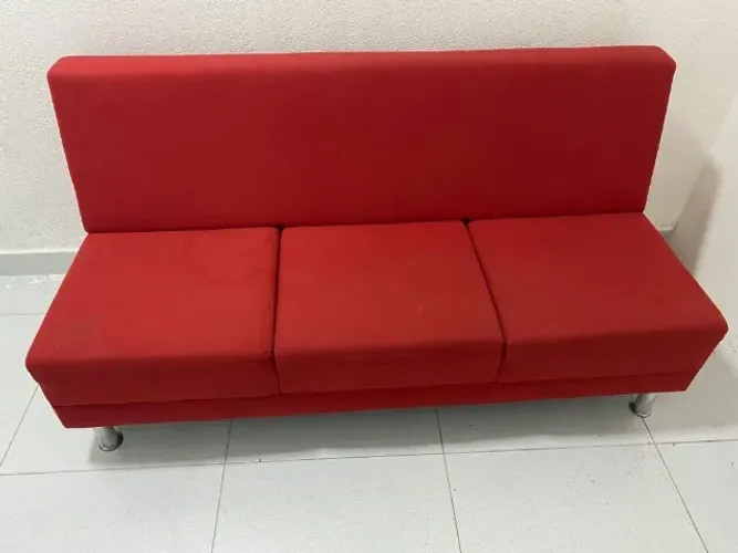 SOFA 3 LUGARES VERMELHO