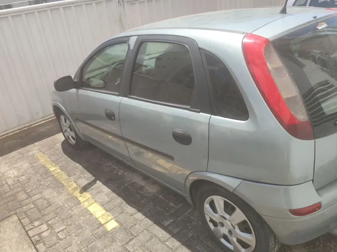 Chevrolet Corsa Hatchback 1.8 MPFI 8V 102cv 5P 2003