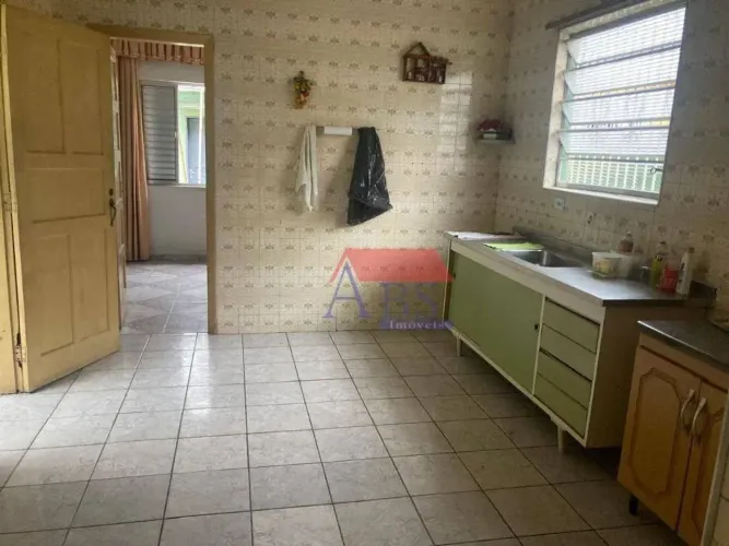 Casa com 3 dormitórios. Aceita FGTS e financiamento.