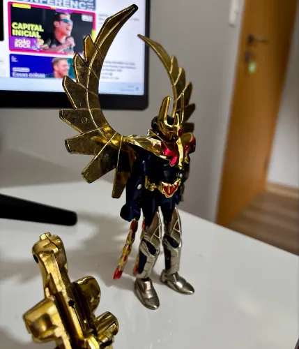 Cavaleiro do zodíaco fênix dourado