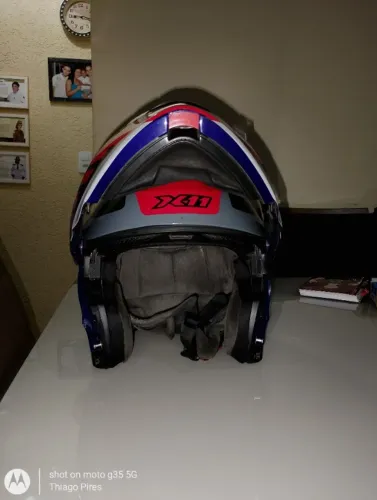 Vendo capacete Robocop