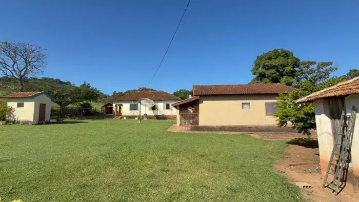Propriedade linda a venda entre Jacutinga e Itapira .
