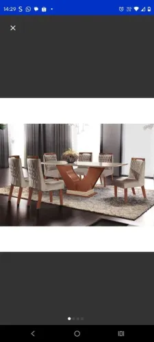 Mesa com tampo de vidro