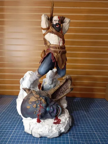 Kratos estatua 3d 45 cm +-