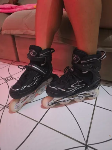 Patins Light oxer, semi novo. Tamanho do 33 ao 36. Poucos dias de uso