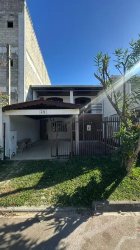 Sobrado com 4 dormitórios para locação, bairro Umbará, Curitiba/PR