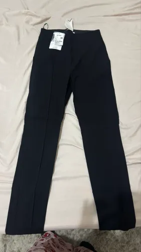 Calça zerada com etiqueta 