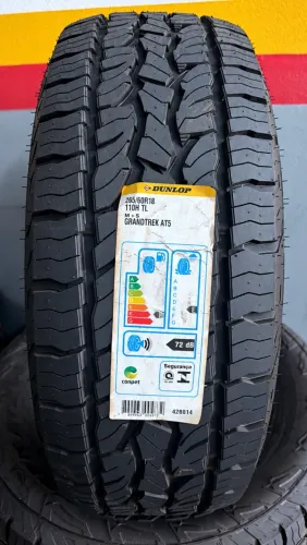 Venda de 4 pneus top de linha novinho.