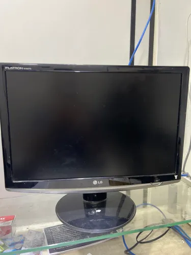 Monitor para Pc da LG de 22 pol modelo Flatron seminova 