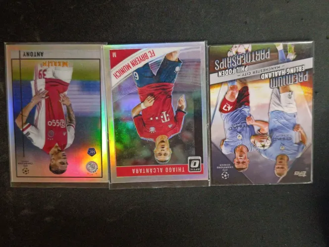 8 Cards de futebol colecionável