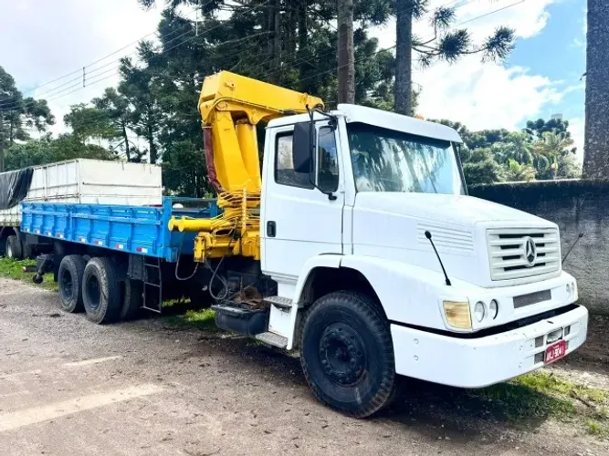 Vendo este Conjunto Caminhao MB Munck 35ton 4H e 3M Conjunto Direto c/ prop em Curitiba