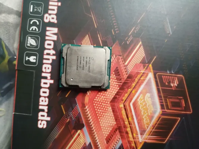 Placa mãe X99 JS11 + Xeon 2680 v4 (nunca usado)