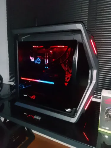 PC gamer FULL ASUS ROG. RTX5090 ROG Astral