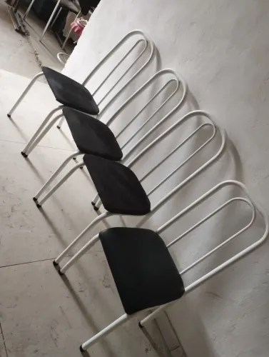 ENTREGO, vendo essas 4 cadeiras 