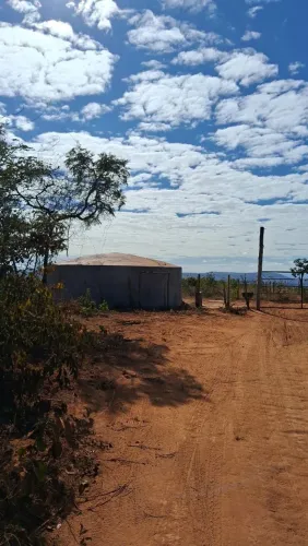 Vende-se ou troco por moto chacara proximo a nova esperança