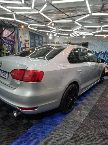 Volkswagen Jetta Comfortline 2.0 T.flex 8V 4P Tipt. 2011