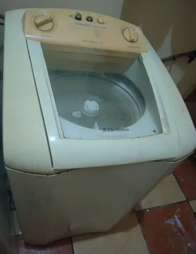 Máquina de lavar Electrolux | com defeito
