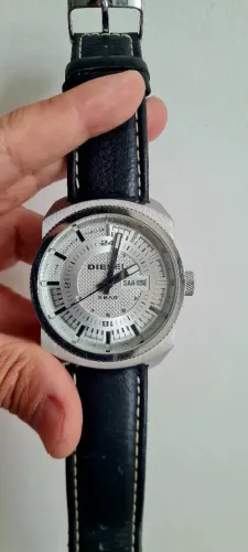 Vendo 2 relógios 