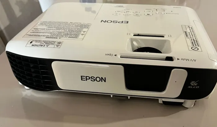 Projeto Vídeo Epson S41+
