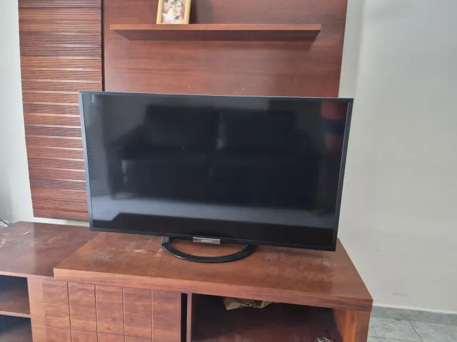 Vende- se tv sony