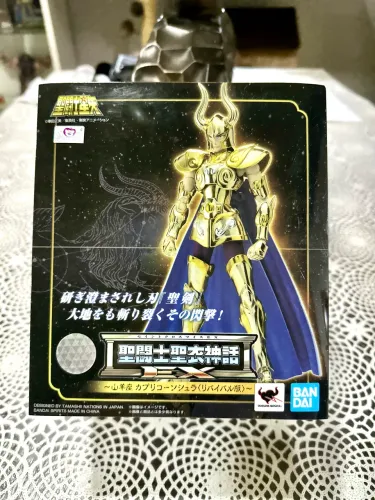 Shura de Capricórnio (Revival Edition) - Cloth Myth EX da Bandai.