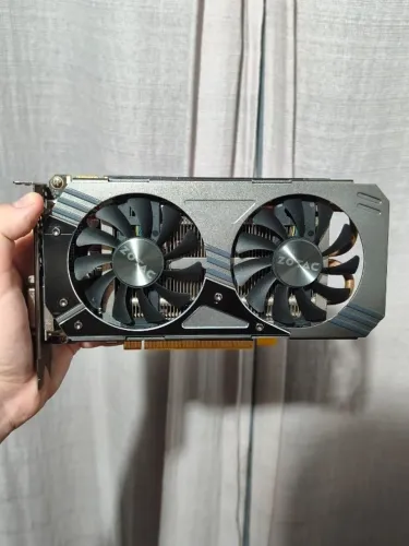 Placa de Vídeo (COM DEFEITO)