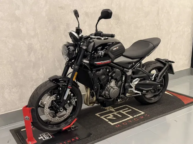 Triumph Trident 660 2025