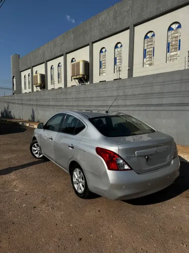 Nissan Versa SL 1.6 16V Flex Fuel 4P Mec. 2014