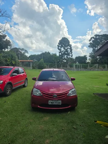 Toyota Etios X 1.3 Flex 16V 5P Mec. 2014